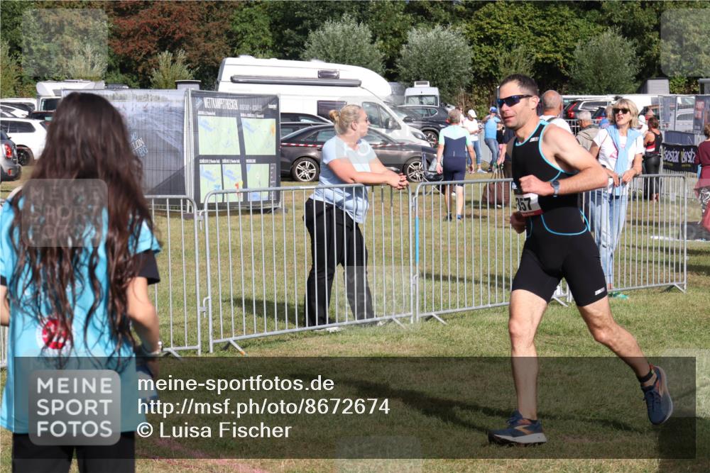 31.08.2025 - Elbe Triathlon Hamburg Luisa Fischer http://msf.ph/oto/8672674 31.08.2025 10:00:37 Laufen 357 meine-sportfotos.de