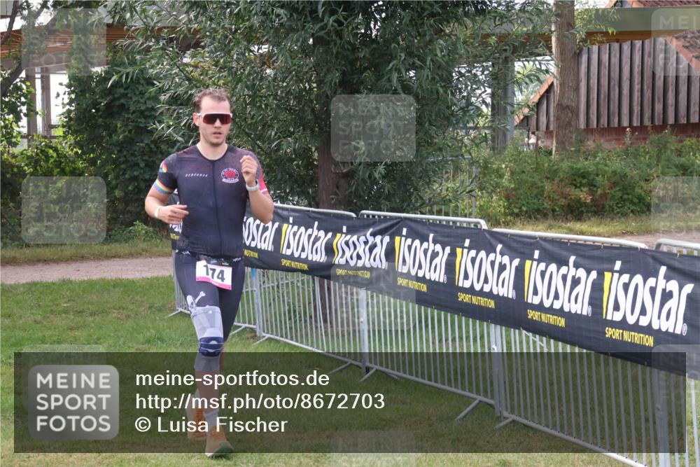 31.08.2025 - Elbe Triathlon Hamburg Luisa Fischer http://msf.ph/oto/8672703 31.08.2025 10:01:56 Laufen 174 meine-sportfotos.de