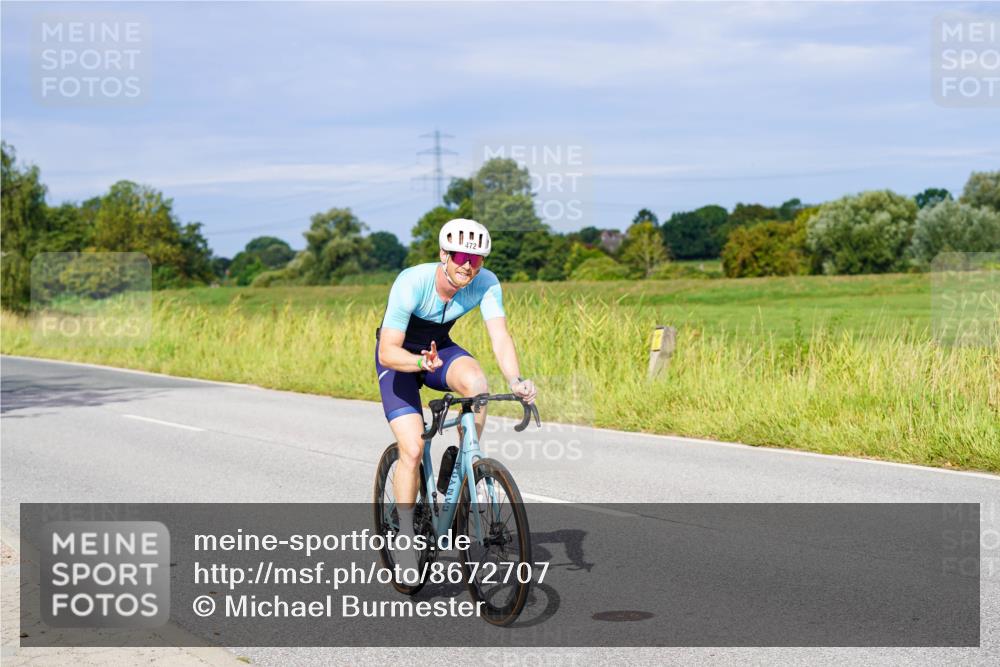 31.08.2025 - Elbe Triathlon Hamburg Michael Burmester http://msf.ph/oto/8672707 31.08.2025 10:08:25 Radfahren 472, 704, 741, 905, 922 meine-sportfotos.de