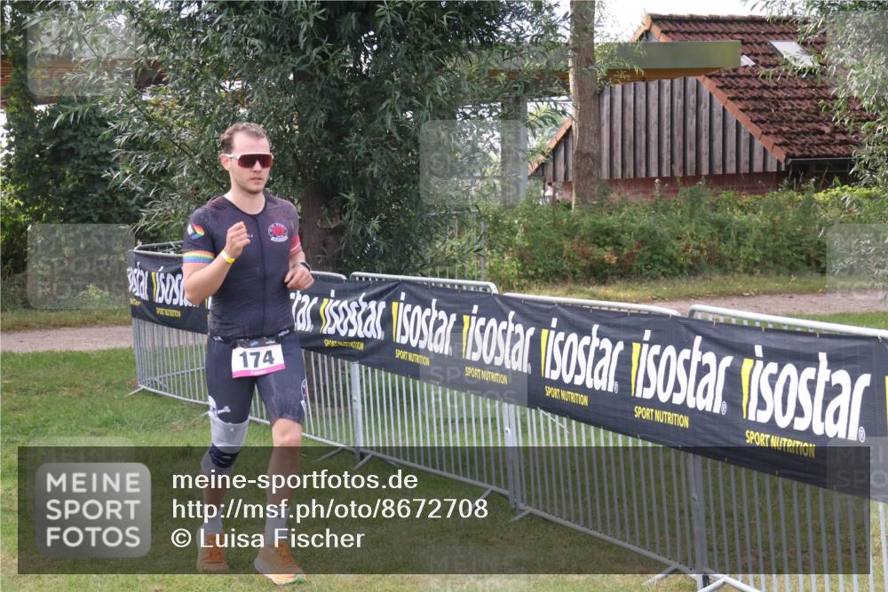 31.08.2025 - Elbe Triathlon Hamburg Luisa Fischer http://msf.ph/oto/8672708 31.08.2025 10:01:56 Laufen 174 meine-sportfotos.de