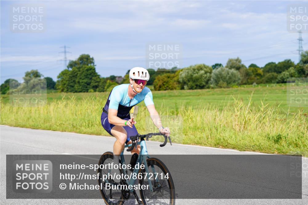 31.08.2025 - Elbe Triathlon Hamburg Michael Burmester http://msf.ph/oto/8672714 31.08.2025 10:08:25 Radfahren 472, 704, 741, 905, 922 meine-sportfotos.de