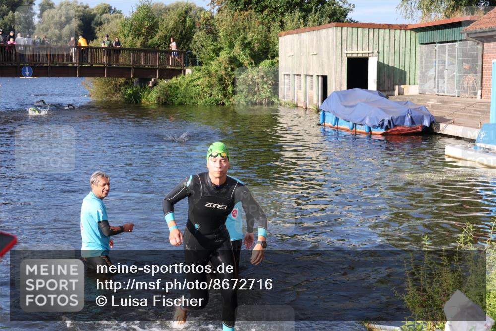31.08.2025 - Elbe Triathlon Hamburg Luisa Fischer http://msf.ph/oto/8672716 31.08.2025 08:38:32 Schwimmen 245 meine-sportfotos.de