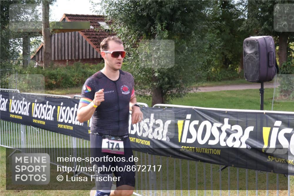 31.08.2025 - Elbe Triathlon Hamburg Luisa Fischer http://msf.ph/oto/8672717 31.08.2025 10:01:58 Laufen 174 meine-sportfotos.de
