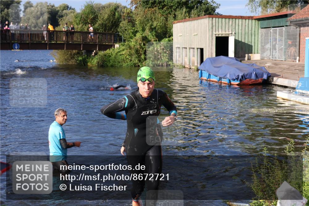 31.08.2025 - Elbe Triathlon Hamburg Luisa Fischer http://msf.ph/oto/8672721 31.08.2025 08:38:33 Schwimmen 245 meine-sportfotos.de