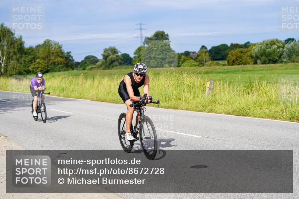 31.08.2025 - Elbe Triathlon Hamburg Michael Burmester http://msf.ph/oto/8672728 31.08.2025 10:08:26 Radfahren 472, 704, 741, 905, 922 meine-sportfotos.de