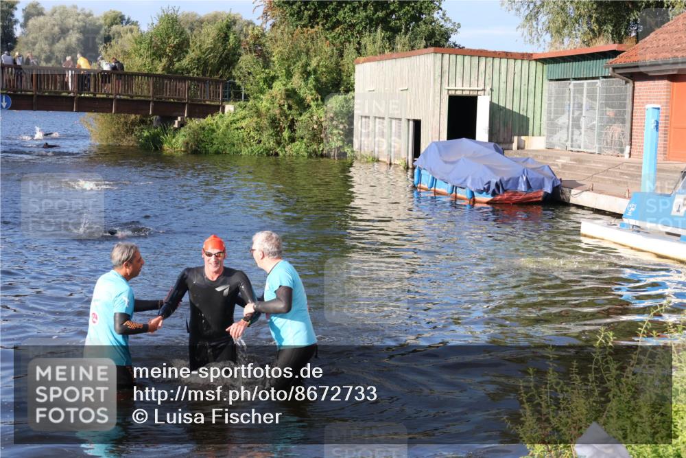 31.08.2025 - Elbe Triathlon Hamburg Luisa Fischer http://msf.ph/oto/8672733 31.08.2025 08:38:56 Schwimmen 214 meine-sportfotos.de