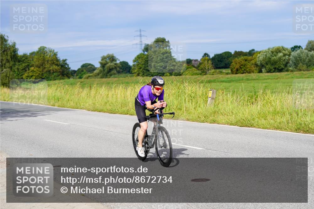31.08.2025 - Elbe Triathlon Hamburg Michael Burmester http://msf.ph/oto/8672734 31.08.2025 10:08:27 Radfahren 472, 704, 741, 905, 922 meine-sportfotos.de