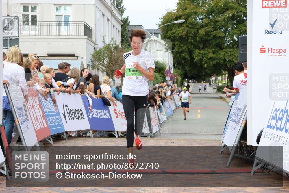 31.08.2025 - 21. Blankeneser Heldenlauf Strokosch-Dieckow http://msf.ph/oto/8672740 31.08.2025 10:52:20 Ziel 3400 meine-sportfotos.de