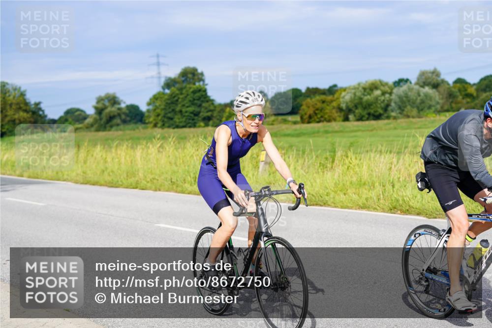 31.08.2025 - Elbe Triathlon Hamburg Michael Burmester http://msf.ph/oto/8672750 31.08.2025 10:08:30 Radfahren 704, 890, 905, 922 meine-sportfotos.de