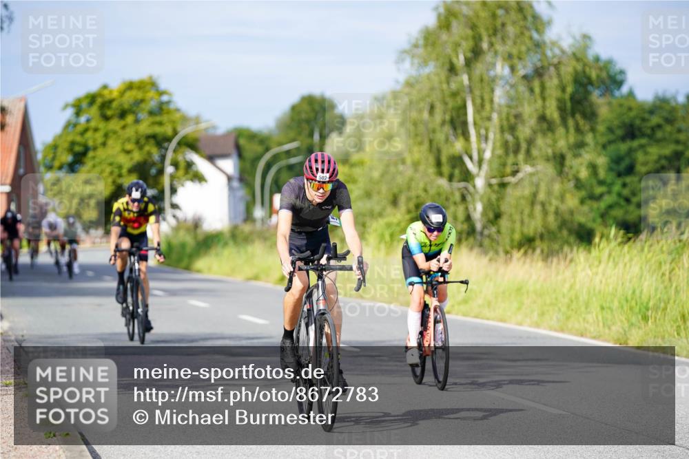31.08.2025 - Elbe Triathlon Hamburg Michael Burmester http://msf.ph/oto/8672783 31.08.2025 10:08:43 Radfahren 481, 502, 525, 698, 805 meine-sportfotos.de