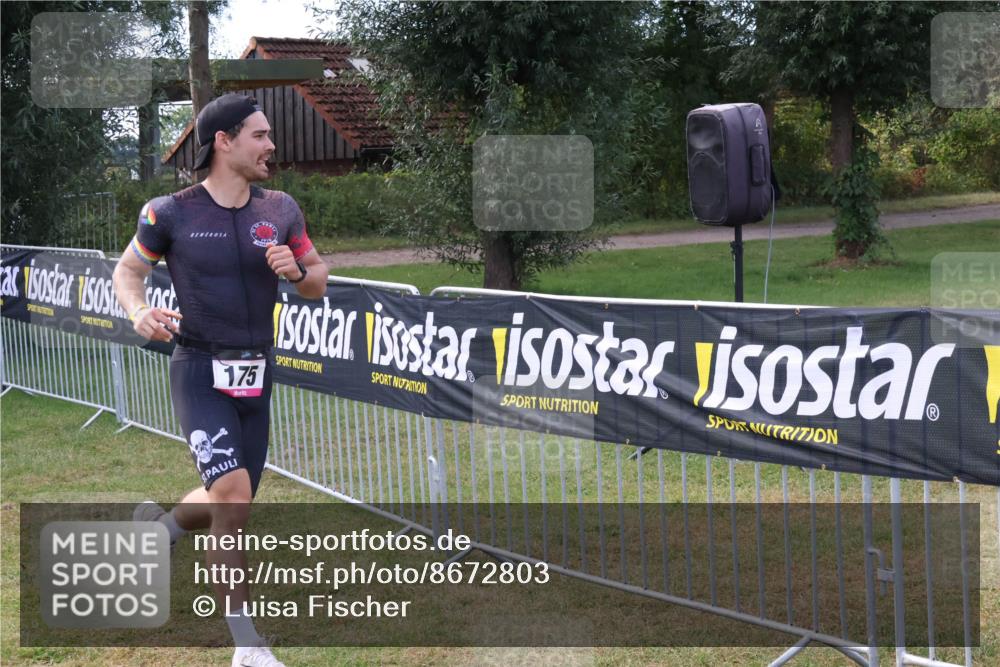 31.08.2025 - Elbe Triathlon Hamburg Luisa Fischer http://msf.ph/oto/8672803 31.08.2025 10:03:46 Laufen 175 meine-sportfotos.de
