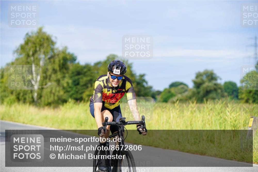 31.08.2025 - Elbe Triathlon Hamburg Michael Burmester http://msf.ph/oto/8672806 31.08.2025 10:08:46 Radfahren 481, 502, 525, 639, 698, 725, 801, 805 meine-sportfotos.de