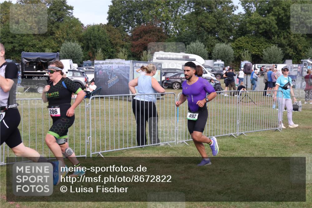 31.08.2025 - Elbe Triathlon Hamburg Luisa Fischer http://msf.ph/oto/8672822 31.08.2025 10:04:00 Laufen 286, 492 meine-sportfotos.de