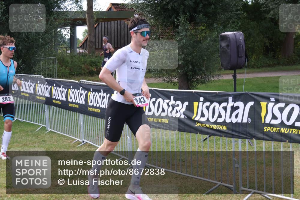 31.08.2025 - Elbe Triathlon Hamburg Luisa Fischer http://msf.ph/oto/8672838 31.08.2025 10:04:15 Laufen 243, 382, 1 meine-sportfotos.de
