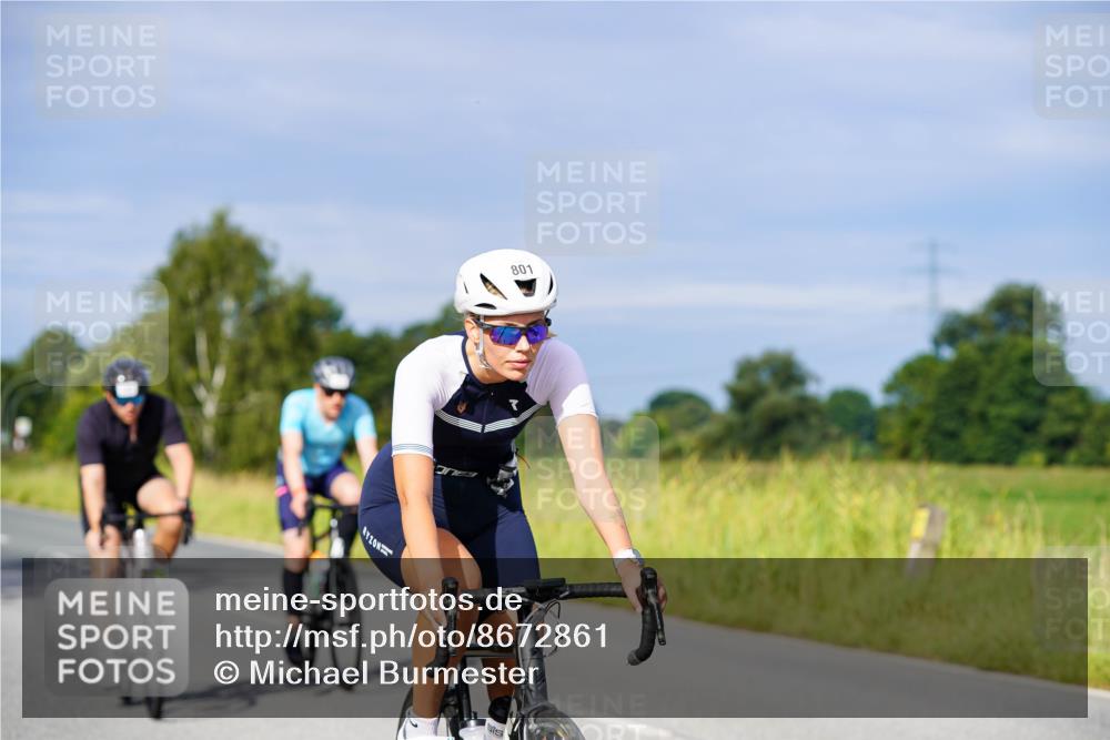 31.08.2025 - Elbe Triathlon Hamburg Michael Burmester http://msf.ph/oto/8672861 31.08.2025 10:08:53 Radfahren 405, 446, 481, 525, 574, 639, 677, 725, 801 meine-sportfotos.de