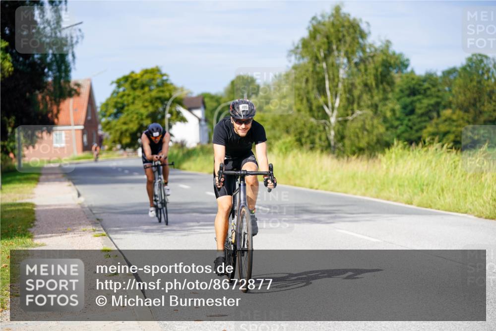 31.08.2025 - Elbe Triathlon Hamburg Michael Burmester http://msf.ph/oto/8672877 31.08.2025 10:08:58 Radfahren 405, 677 meine-sportfotos.de