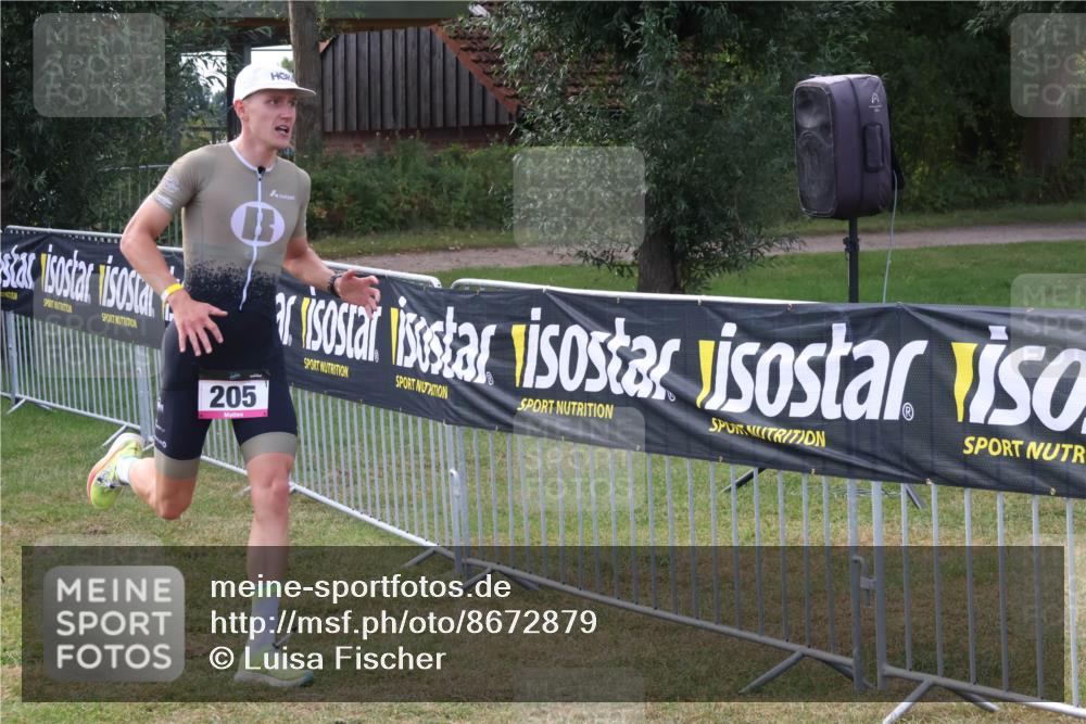 31.08.2025 - Elbe Triathlon Hamburg Luisa Fischer http://msf.ph/oto/8672879 31.08.2025 10:05:01 Laufen 205 meine-sportfotos.de