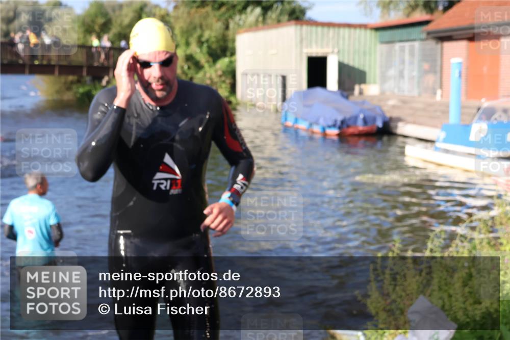 31.08.2025 - Elbe Triathlon Hamburg Luisa Fischer http://msf.ph/oto/8672893 31.08.2025 08:39:45 Schwimmen 312 meine-sportfotos.de