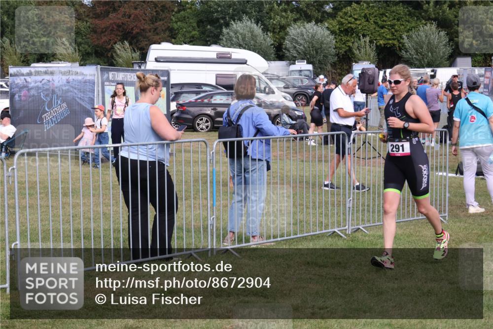 31.08.2025 - Elbe Triathlon Hamburg Luisa Fischer http://msf.ph/oto/8672904 31.08.2025 10:05:33 Laufen 291 meine-sportfotos.de