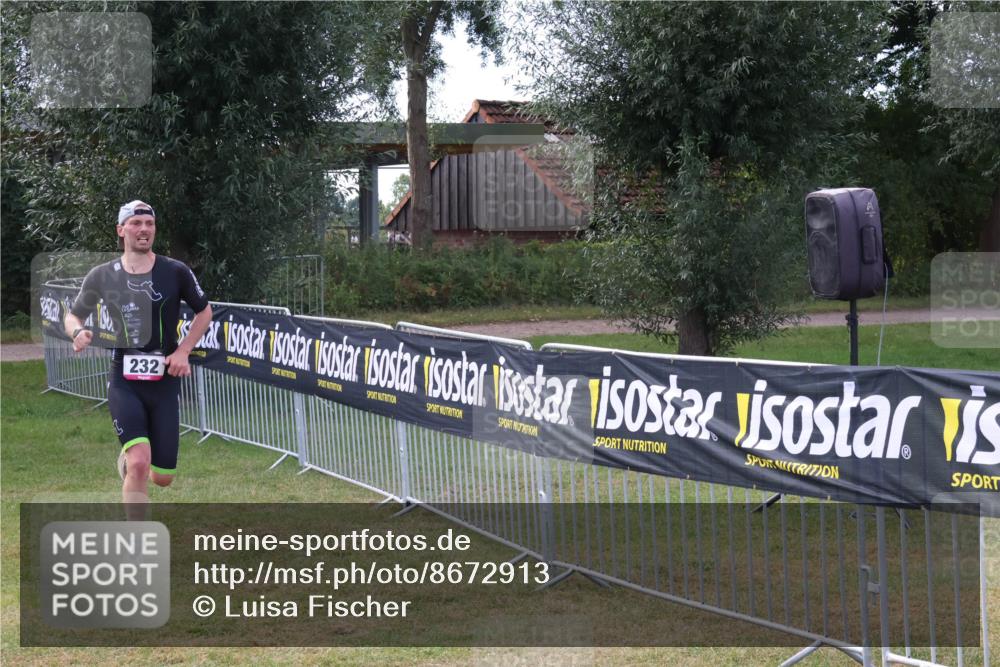 31.08.2025 - Elbe Triathlon Hamburg Luisa Fischer http://msf.ph/oto/8672913 31.08.2025 10:05:45 Laufen 232 meine-sportfotos.de