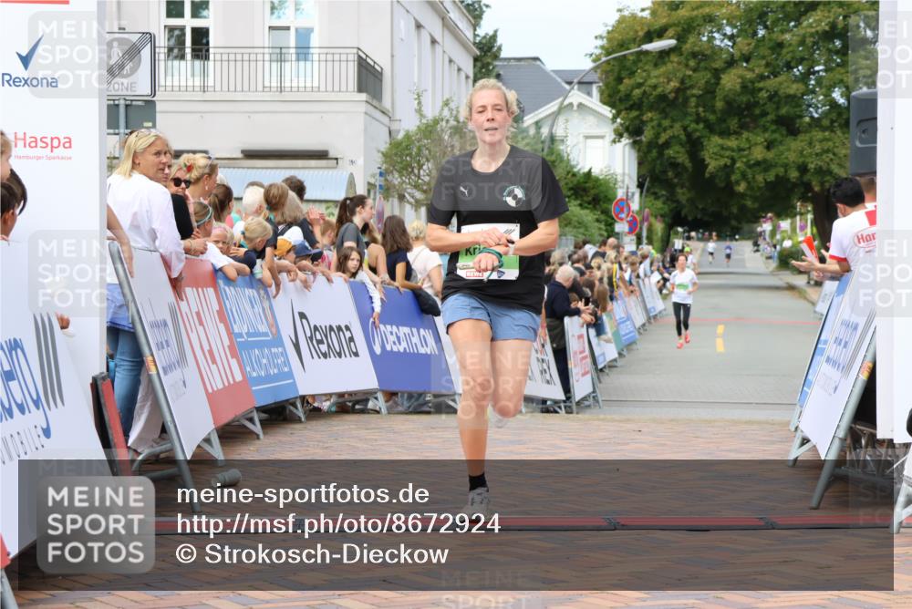31.08.2025 - 21. Blankeneser Heldenlauf Strokosch-Dieckow http://msf.ph/oto/8672924 31.08.2025 10:52:12 Ziel 3236 meine-sportfotos.de