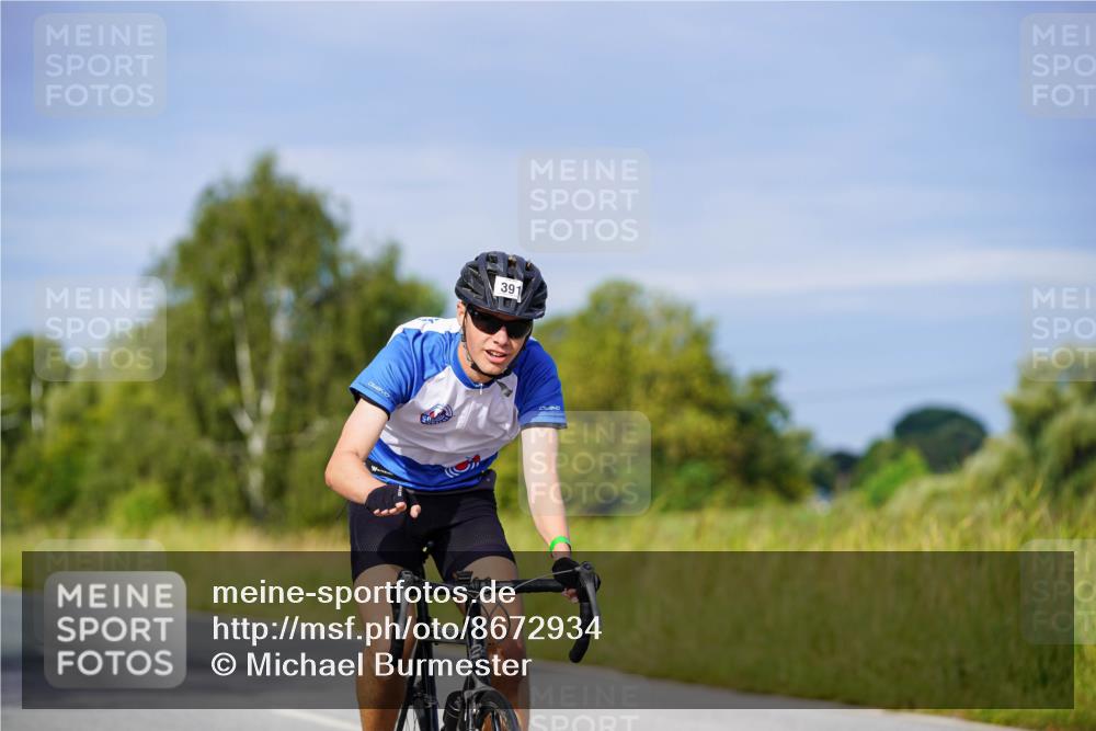 31.08.2025 - Elbe Triathlon Hamburg Michael Burmester http://msf.ph/oto/8672934 31.08.2025 10:09:26 Radfahren 391, 503 meine-sportfotos.de