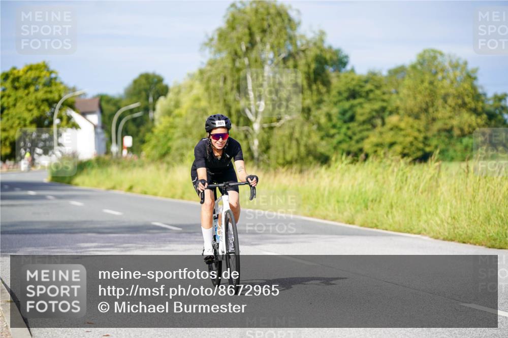 31.08.2025 - Elbe Triathlon Hamburg Michael Burmester http://msf.ph/oto/8672965 31.08.2025 10:09:46 Radfahren 401, 768, 817 meine-sportfotos.de