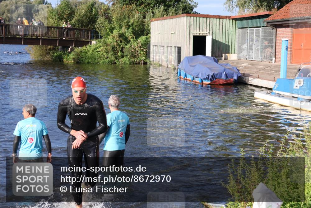 31.08.2025 - Elbe Triathlon Hamburg Luisa Fischer http://msf.ph/oto/8672970 31.08.2025 08:40:09 Schwimmen 244, 333 meine-sportfotos.de