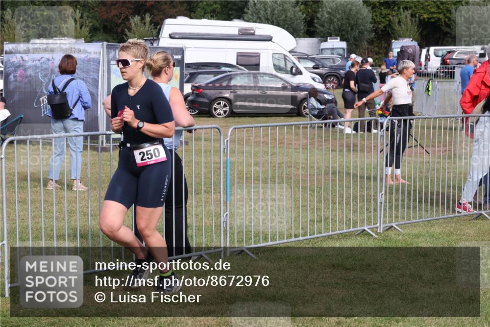 31.08.2025 - Elbe Triathlon Hamburg Luisa Fischer http://msf.ph/oto/8672976 31.08.2025 10:06:19 Laufen 250 meine-sportfotos.de