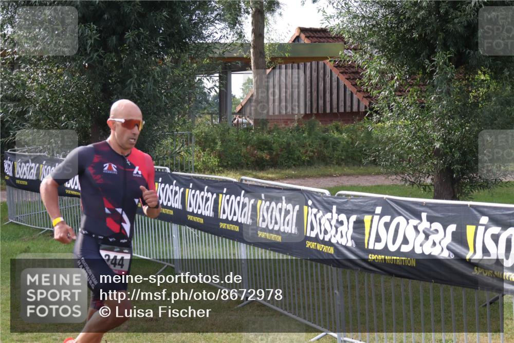 31.08.2025 - Elbe Triathlon Hamburg Luisa Fischer http://msf.ph/oto/8672978 31.08.2025 10:06:45 Laufen 244 meine-sportfotos.de