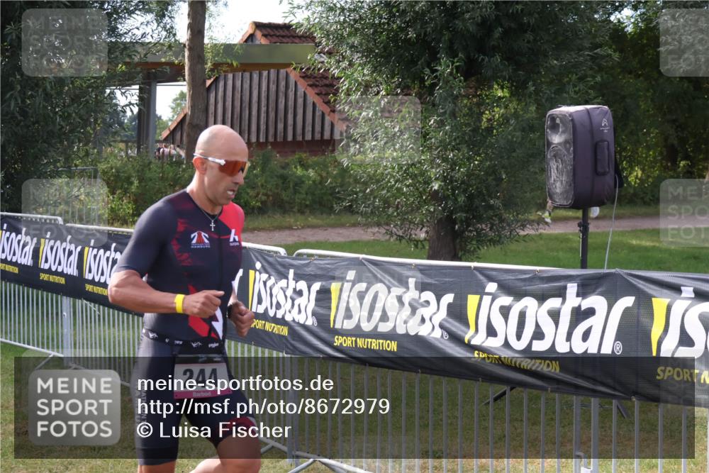31.08.2025 - Elbe Triathlon Hamburg Luisa Fischer http://msf.ph/oto/8672979 31.08.2025 10:06:45 Laufen 244 meine-sportfotos.de
