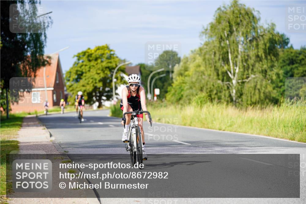 31.08.2025 - Elbe Triathlon Hamburg Michael Burmester http://msf.ph/oto/8672982 31.08.2025 10:09:49 Radfahren 401, 662, 817 meine-sportfotos.de