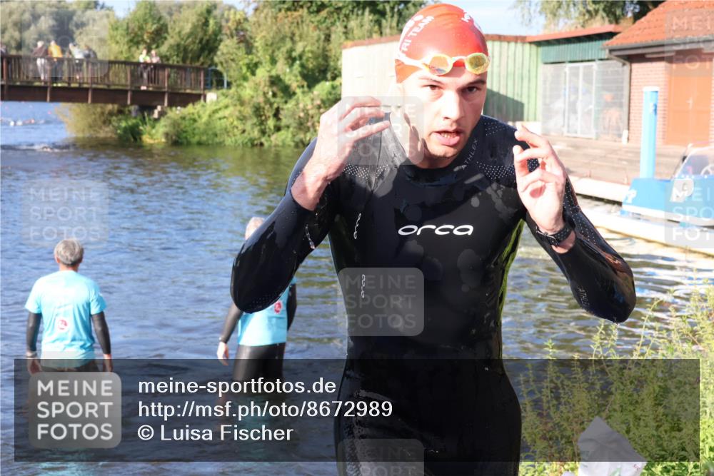 31.08.2025 - Elbe Triathlon Hamburg Luisa Fischer http://msf.ph/oto/8672989 31.08.2025 08:40:11 Schwimmen 333 meine-sportfotos.de
