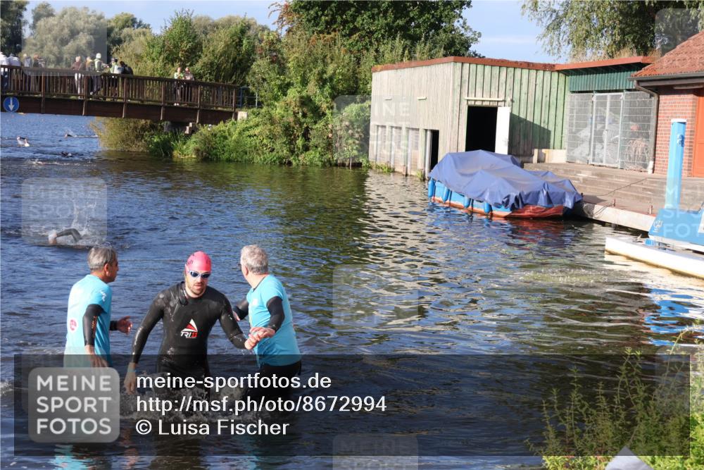31.08.2025 - Elbe Triathlon Hamburg Luisa Fischer http://msf.ph/oto/8672994 31.08.2025 08:40:41 Schwimmen 380 meine-sportfotos.de