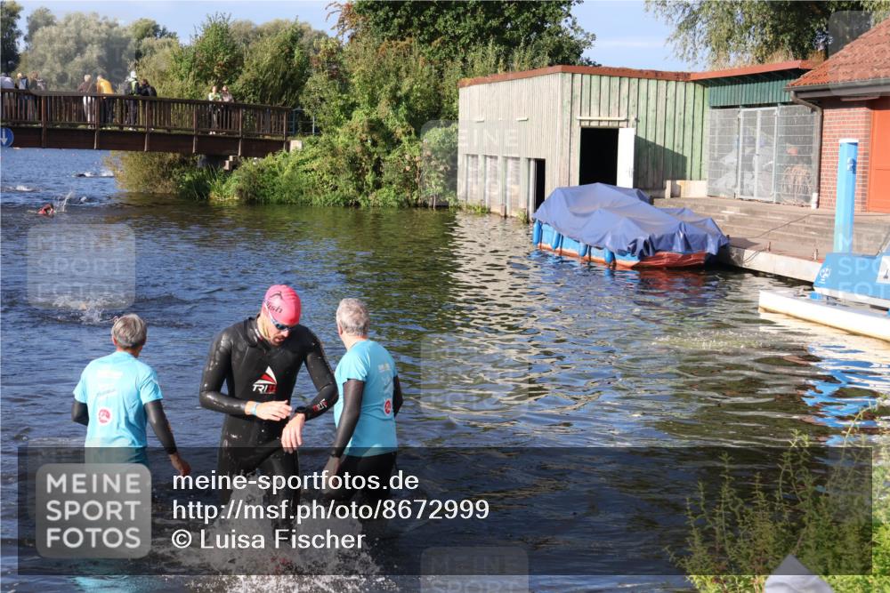 31.08.2025 - Elbe Triathlon Hamburg Luisa Fischer http://msf.ph/oto/8672999 31.08.2025 08:40:42 Schwimmen 380 meine-sportfotos.de