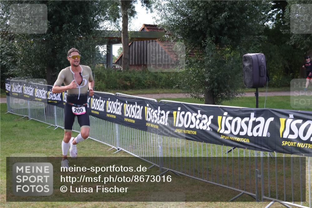 31.08.2025 - Elbe Triathlon Hamburg Luisa Fischer http://msf.ph/oto/8673016 31.08.2025 10:07:19 Laufen 200 meine-sportfotos.de