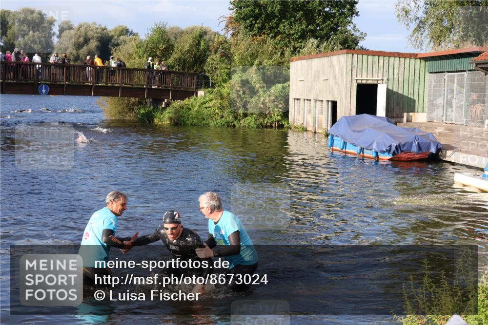 31.08.2025 - Elbe Triathlon Hamburg Luisa Fischer http://msf.ph/oto/8673024 31.08.2025 08:40:53 Schwimmen 342 meine-sportfotos.de