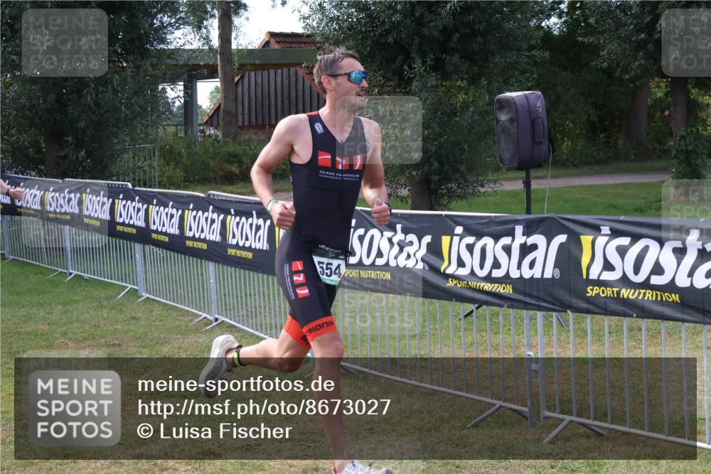 31.08.2025 - Elbe Triathlon Hamburg Luisa Fischer http://msf.ph/oto/8673027 31.08.2025 10:07:27 Laufen 7, 554 meine-sportfotos.de