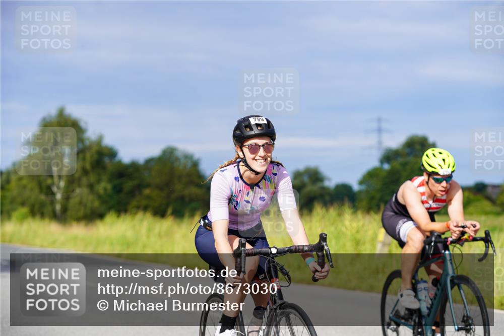 31.08.2025 - Elbe Triathlon Hamburg Michael Burmester http://msf.ph/oto/8673030 31.08.2025 10:10:05 Radfahren 625, 799 meine-sportfotos.de