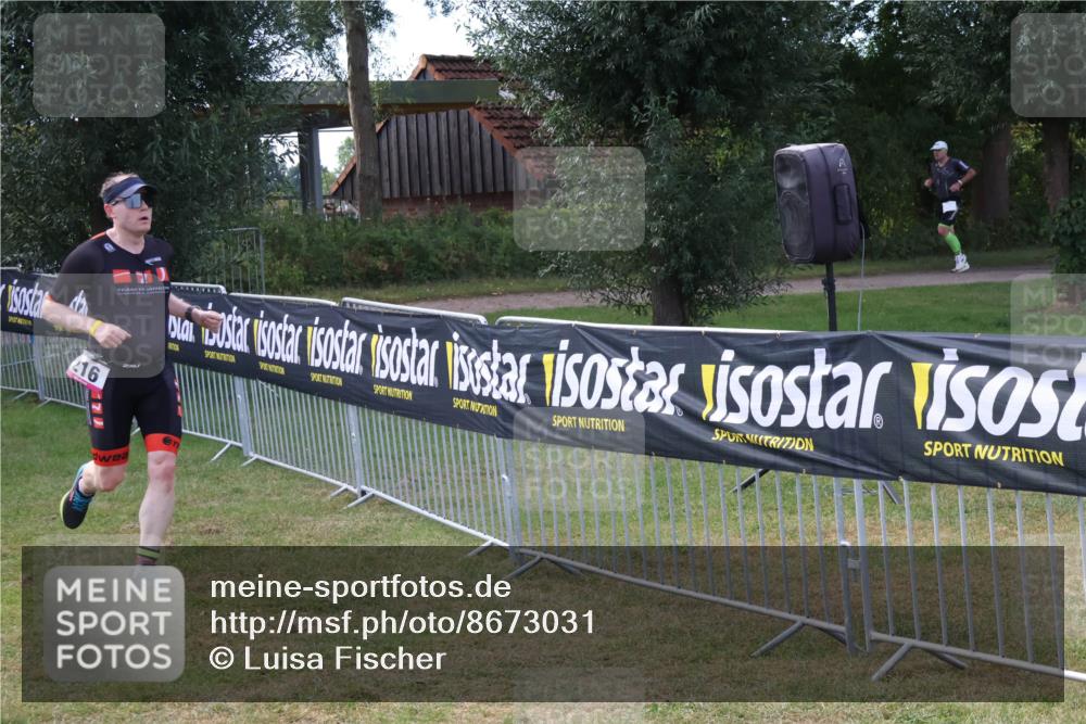 31.08.2025 - Elbe Triathlon Hamburg Luisa Fischer http://msf.ph/oto/8673031 31.08.2025 10:07:27 Laufen 416 meine-sportfotos.de