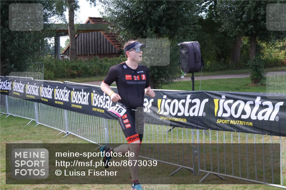 31.08.2025 - Elbe Triathlon Hamburg Luisa Fischer http://msf.ph/oto/8673039 31.08.2025 10:07:28 Laufen 316 meine-sportfotos.de