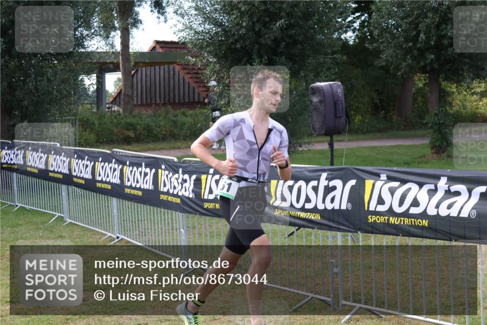 31.08.2025 - Elbe Triathlon Hamburg Luisa Fischer http://msf.ph/oto/8673044 31.08.2025 10:07:30 Laufen  meine-sportfotos.de