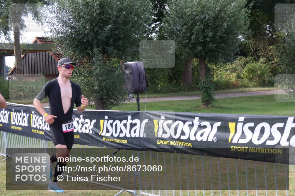 31.08.2025 - Elbe Triathlon Hamburg Luisa Fischer http://msf.ph/oto/8673060 31.08.2025 10:08:08 Laufen 189 meine-sportfotos.de