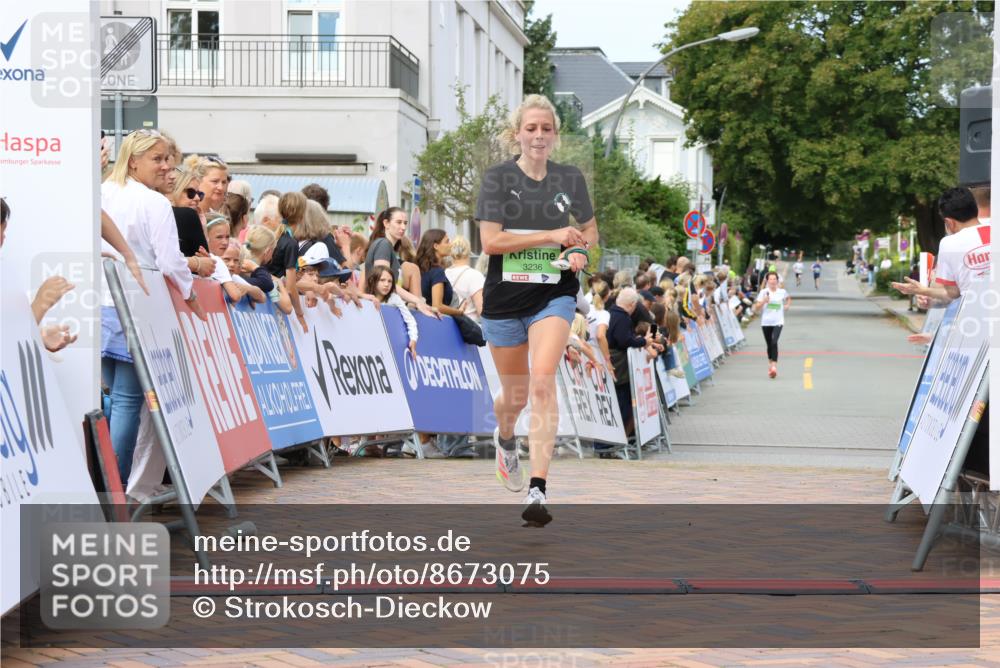 31.08.2025 - 21. Blankeneser Heldenlauf Strokosch-Dieckow http://msf.ph/oto/8673075 31.08.2025 10:52:11 Ziel 3236 meine-sportfotos.de