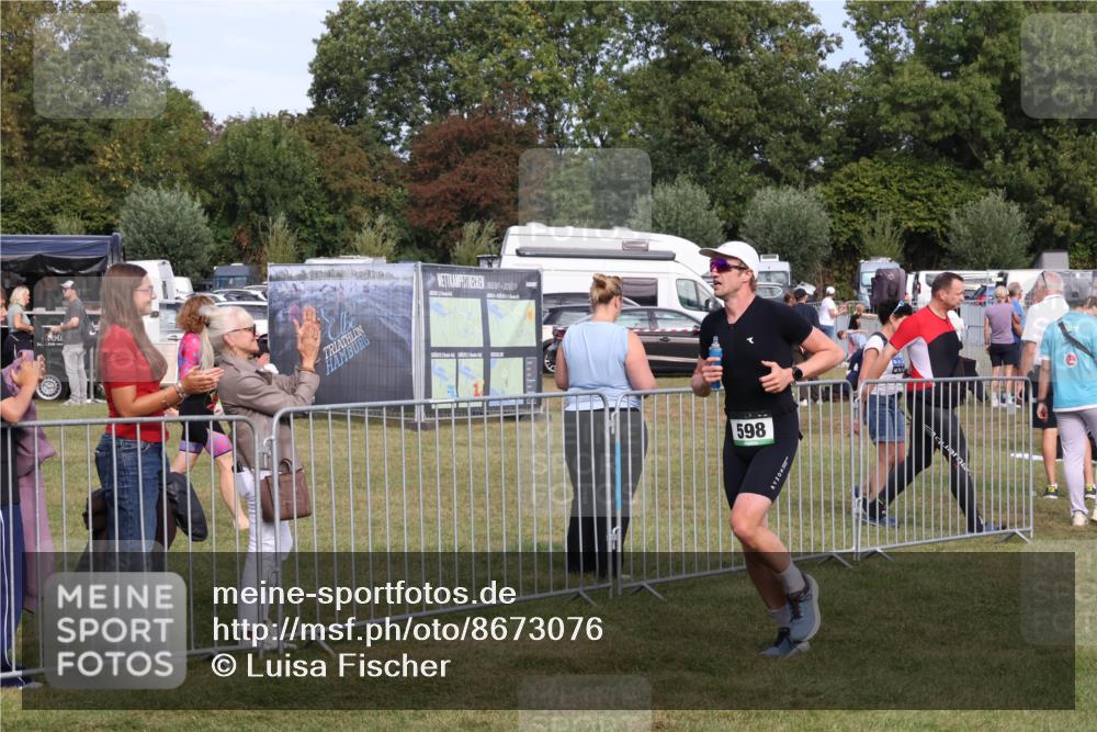 31.08.2025 - Elbe Triathlon Hamburg Luisa Fischer http://msf.ph/oto/8673076 31.08.2025 10:08:28 Laufen 598 meine-sportfotos.de