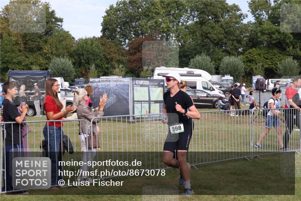 31.08.2025 - Elbe Triathlon Hamburg Luisa Fischer http://msf.ph/oto/8673078 31.08.2025 10:08:28 Laufen 598 meine-sportfotos.de