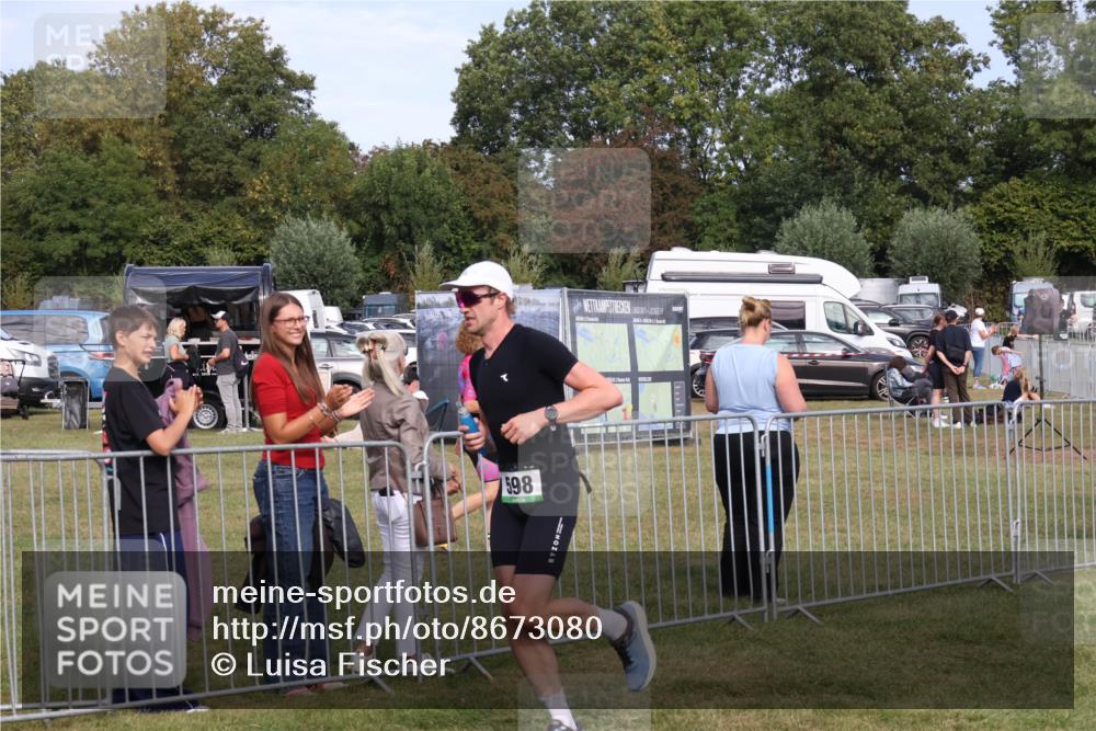 31.08.2025 - Elbe Triathlon Hamburg Luisa Fischer http://msf.ph/oto/8673080 31.08.2025 10:08:29 Laufen 598 meine-sportfotos.de