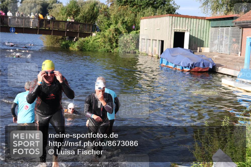 31.08.2025 - Elbe Triathlon Hamburg Luisa Fischer http://msf.ph/oto/8673086 31.08.2025 08:41:37 Schwimmen 254, 332, 340, 344 meine-sportfotos.de