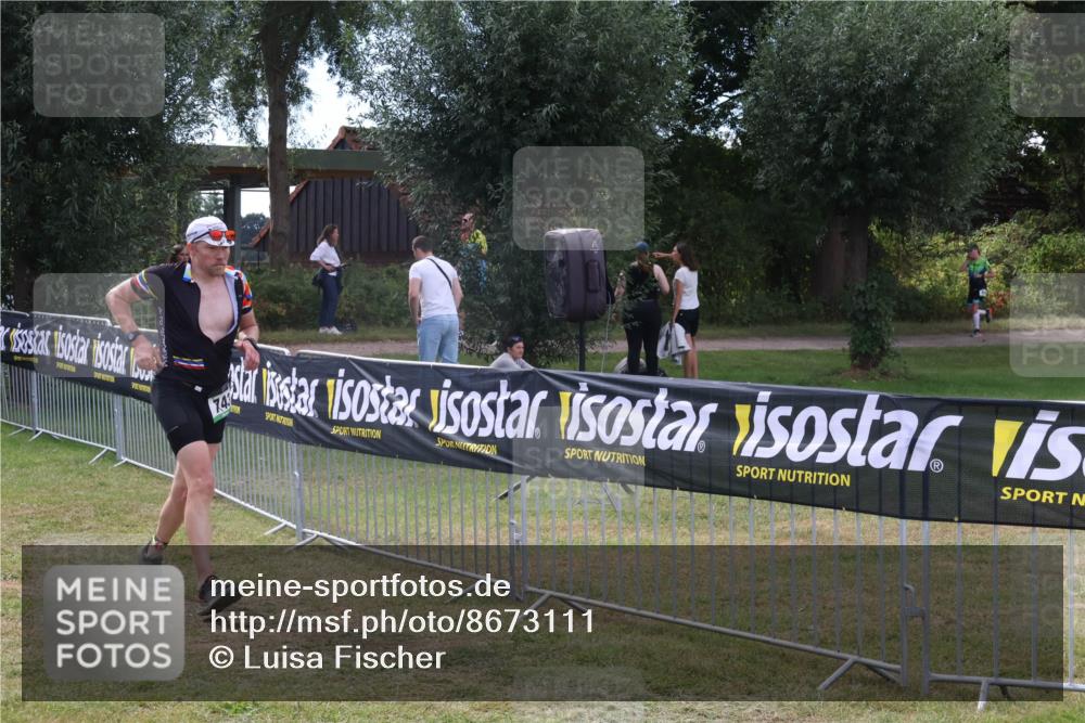 31.08.2025 - Elbe Triathlon Hamburg Luisa Fischer http://msf.ph/oto/8673111 31.08.2025 11:00:33 Laufen 74 meine-sportfotos.de
