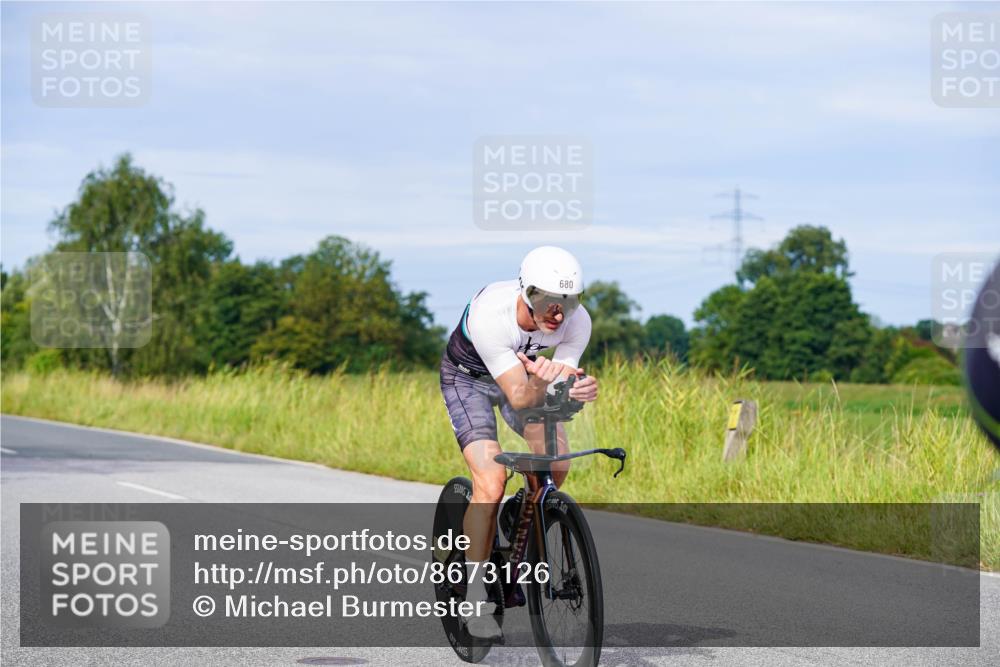 31.08.2025 - Elbe Triathlon Hamburg Michael Burmester http://msf.ph/oto/8673126 31.08.2025 10:10:28 Radfahren 631, 680, 715, 716, 809, 829 meine-sportfotos.de